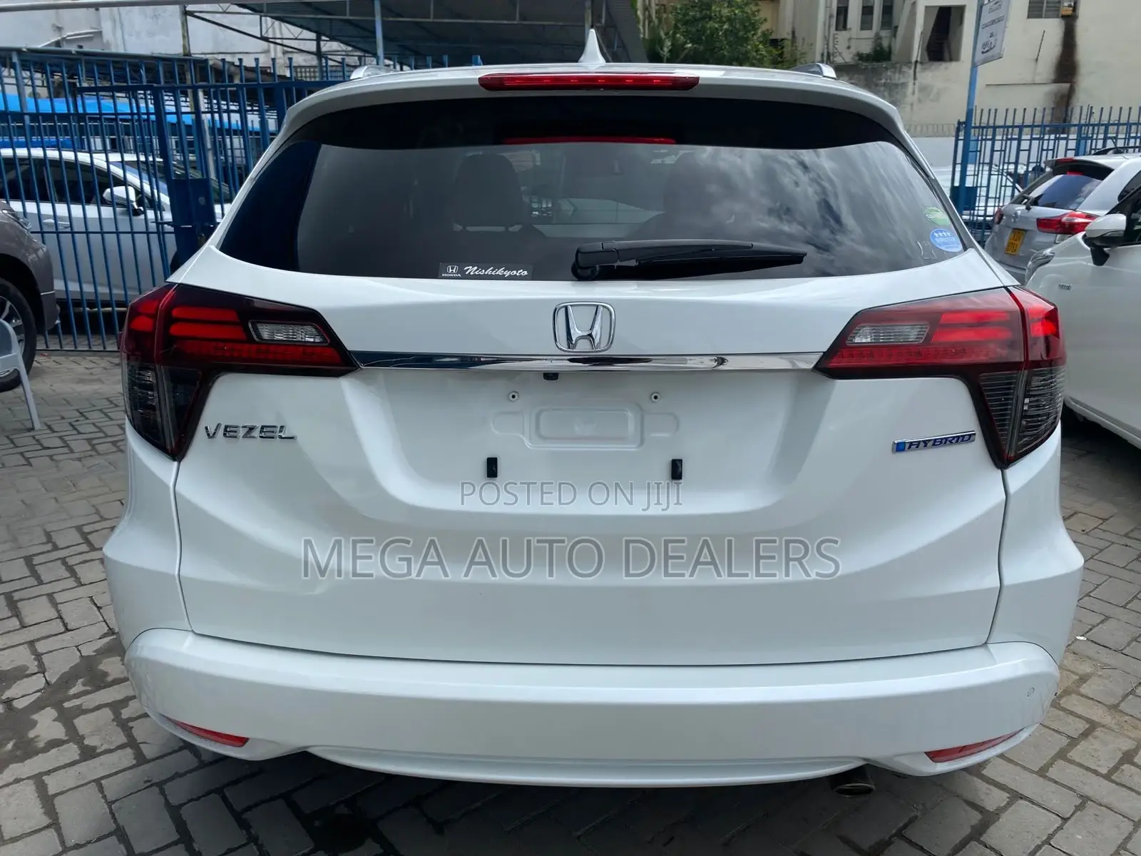 Honda Vezel 2018 White
