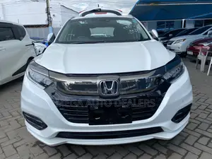 Honda Vezel 2018 White