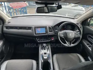 Honda Vezel 2018 White