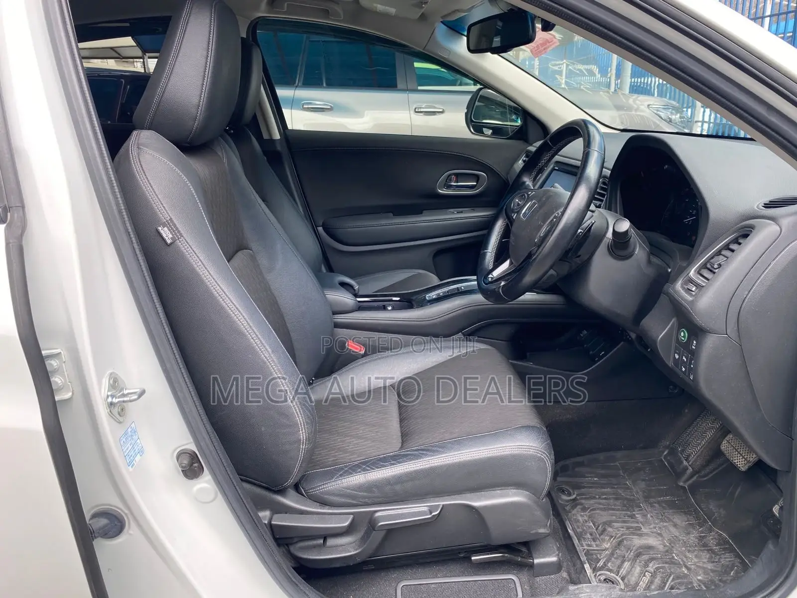Honda Vezel 2018 White