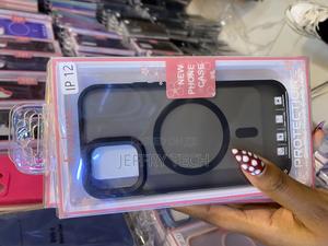 Aetech Magnetic Case for iPhone 12 Translucent Matte - thumbnail 2