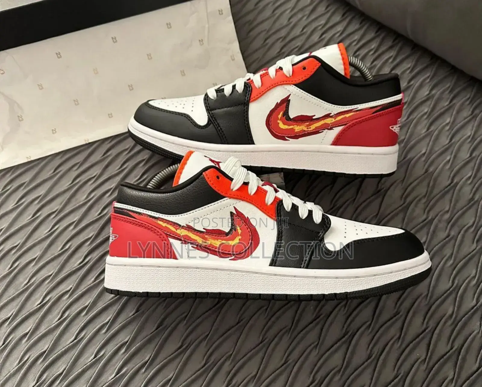 Nike Air Dunks Flaming Swoosh , Nike Dunks Sizes 37-39