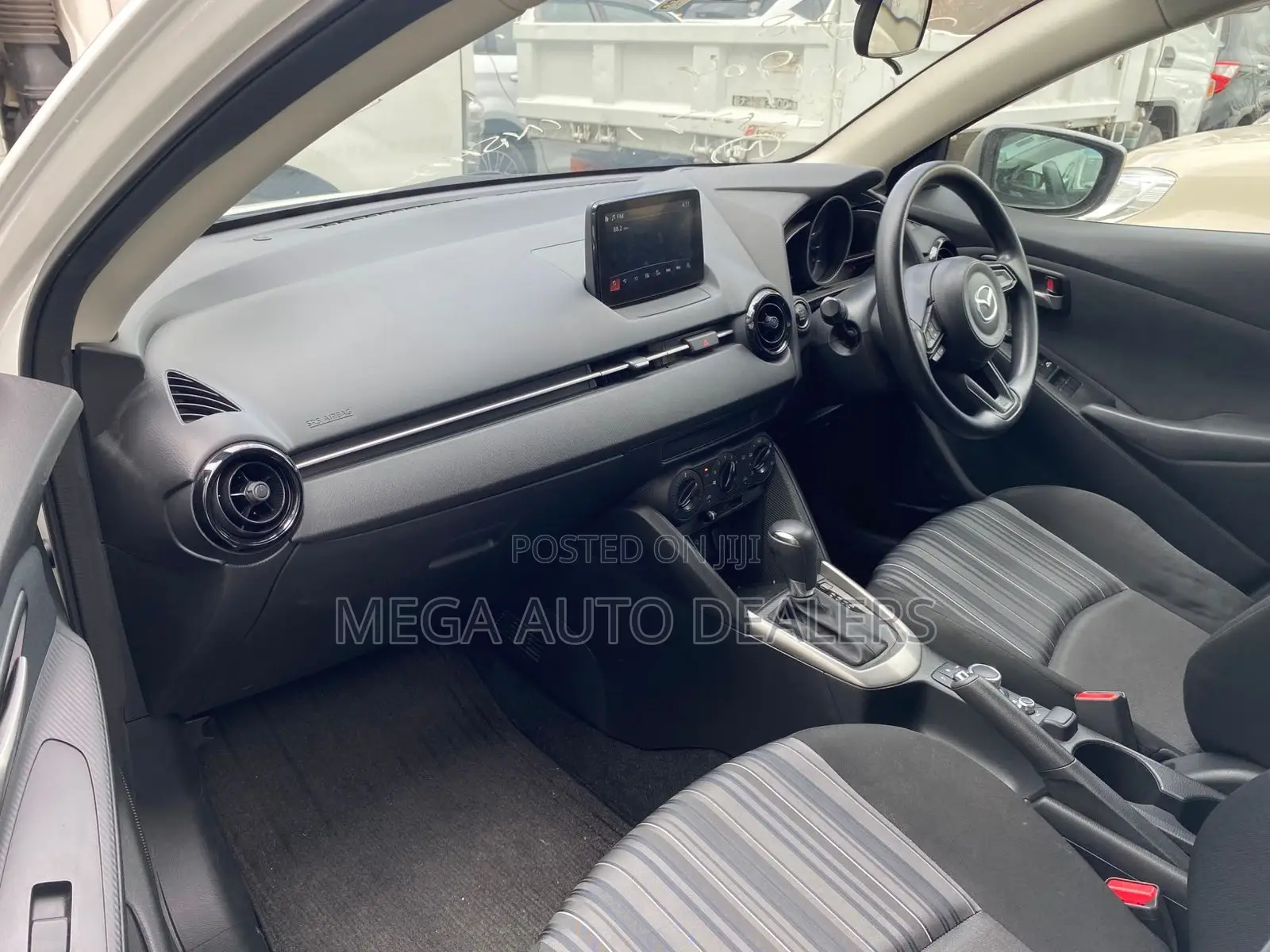Mazda 2 2018 White