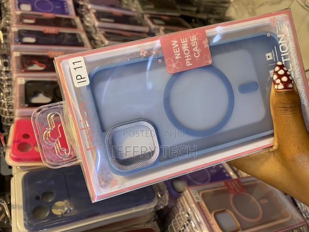 Heter iPhone 11 Case Magnetic Translucent Matte - thumbnail 2