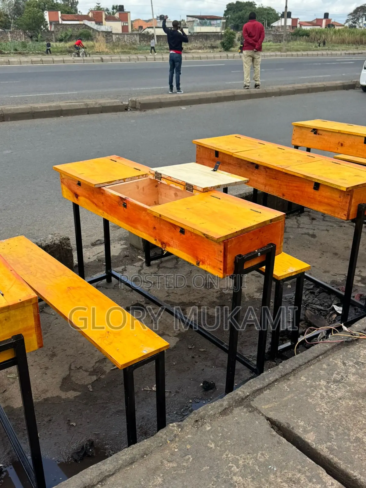3 Lockable School Desk