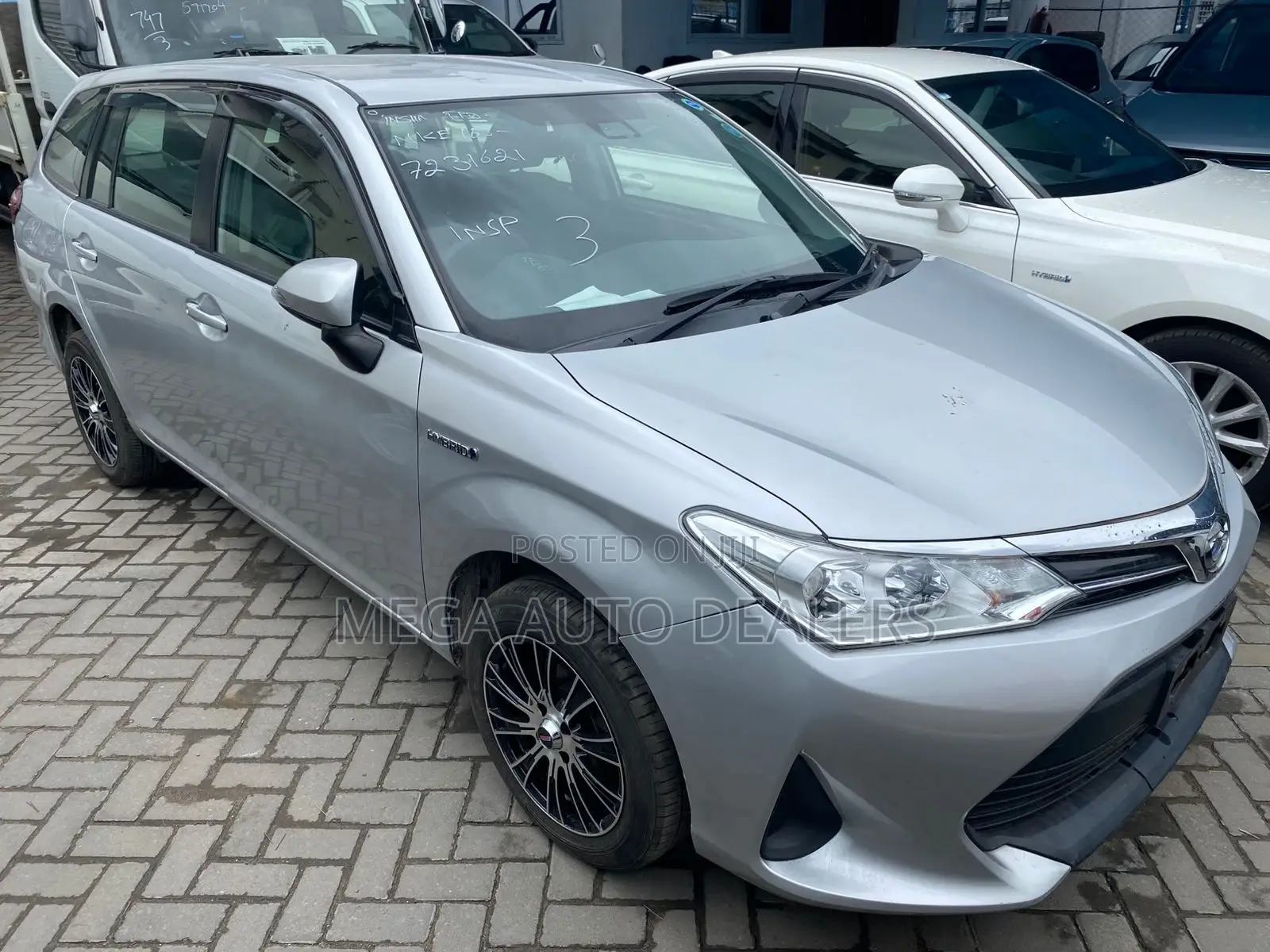 Toyota Corolla Fielder 2018 Silver