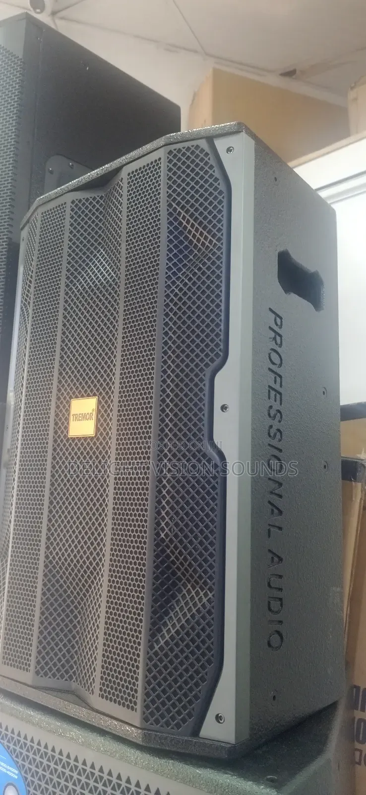 Tremor Rf 615 Speaker