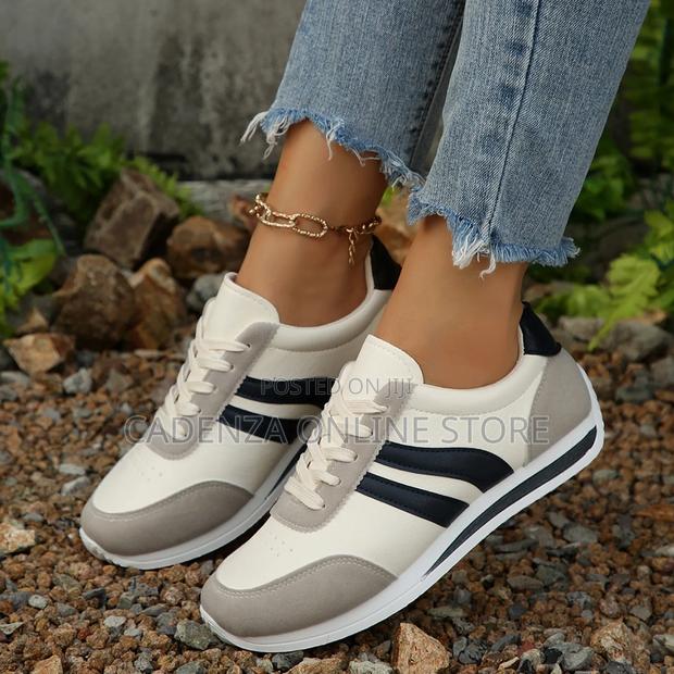 *Classic Sneakers *
*Quality *
*Size 38- 43* - thumbnail 2