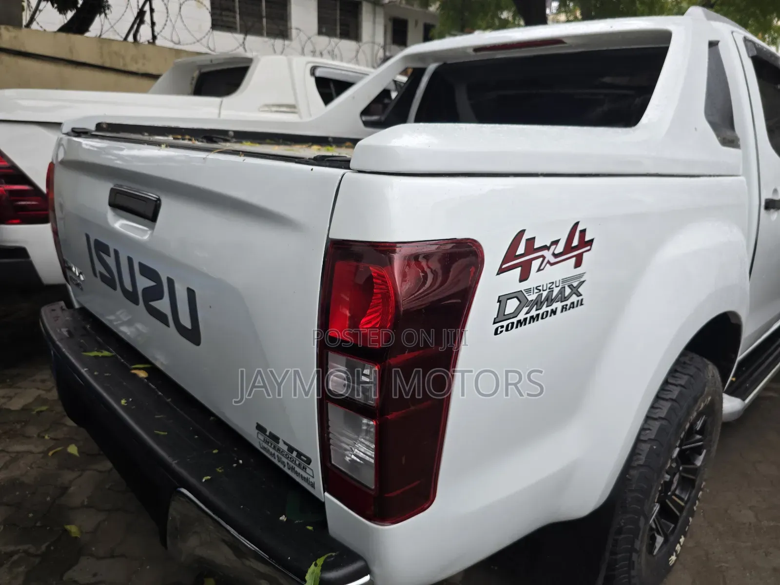 Isuzu D-MAX 2020 Black