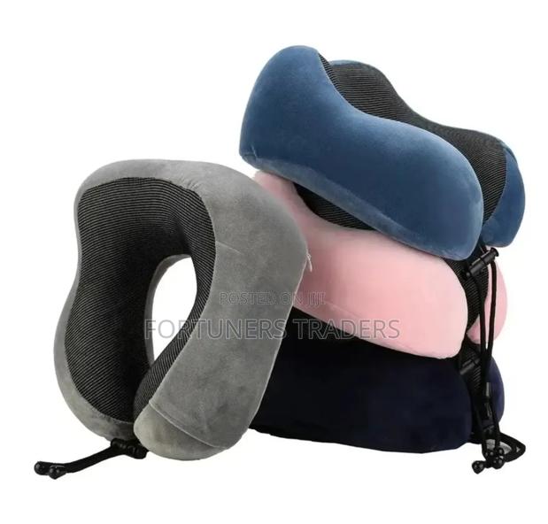 Neck Support Trave Pillow - main view
