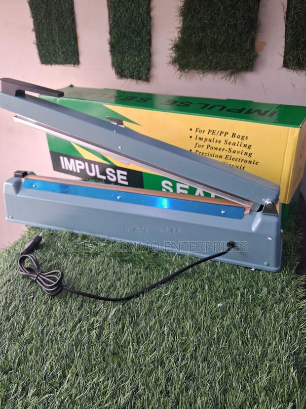 Cost-effective Metallic Impulse Sealer 400mm - main view