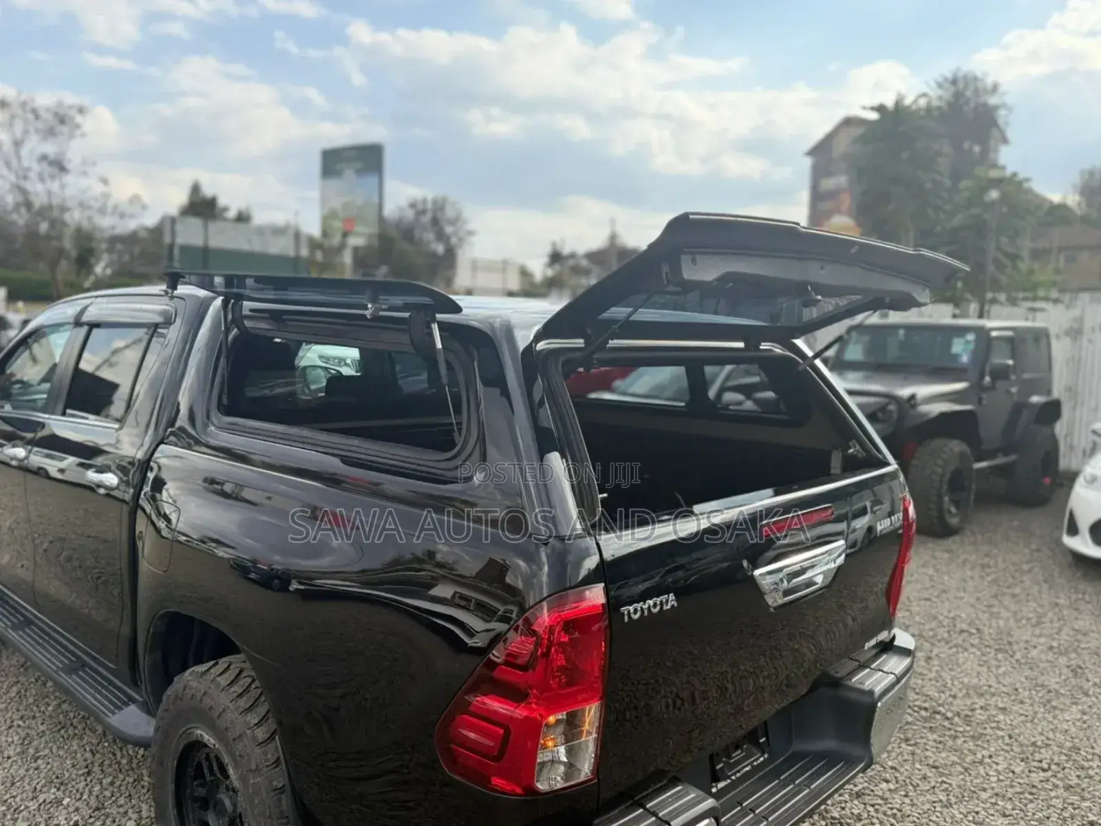 Toyota Hilux 2019 Black