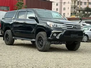 Toyota Hilux 2019 Black