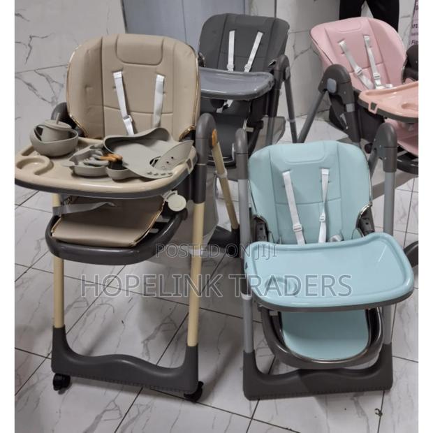 Kids Feeding Chair - main view