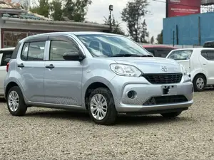 Toyota Passo 2019 Silver