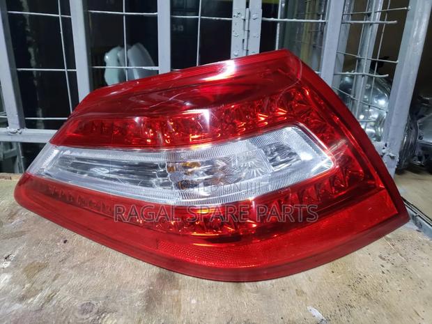 Teana Taillight LHS - main view