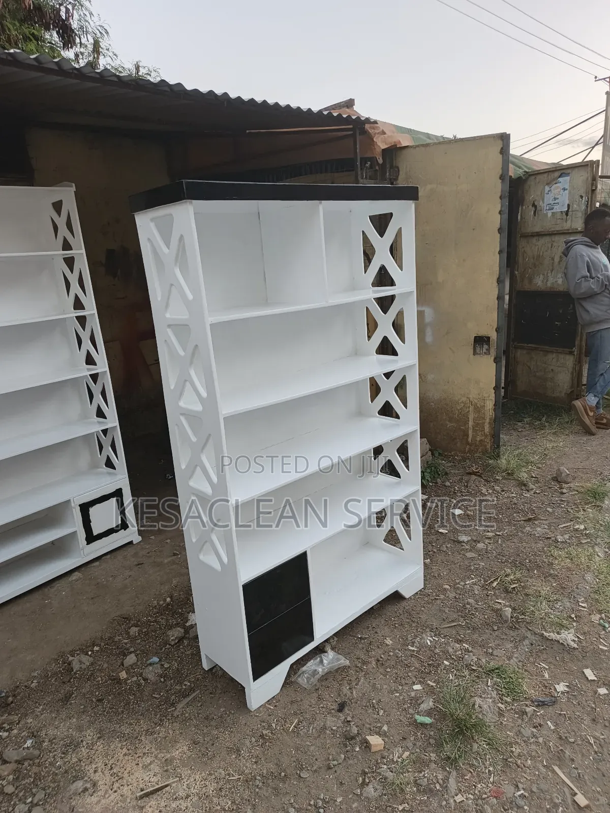 Shoerack / Bookshelves