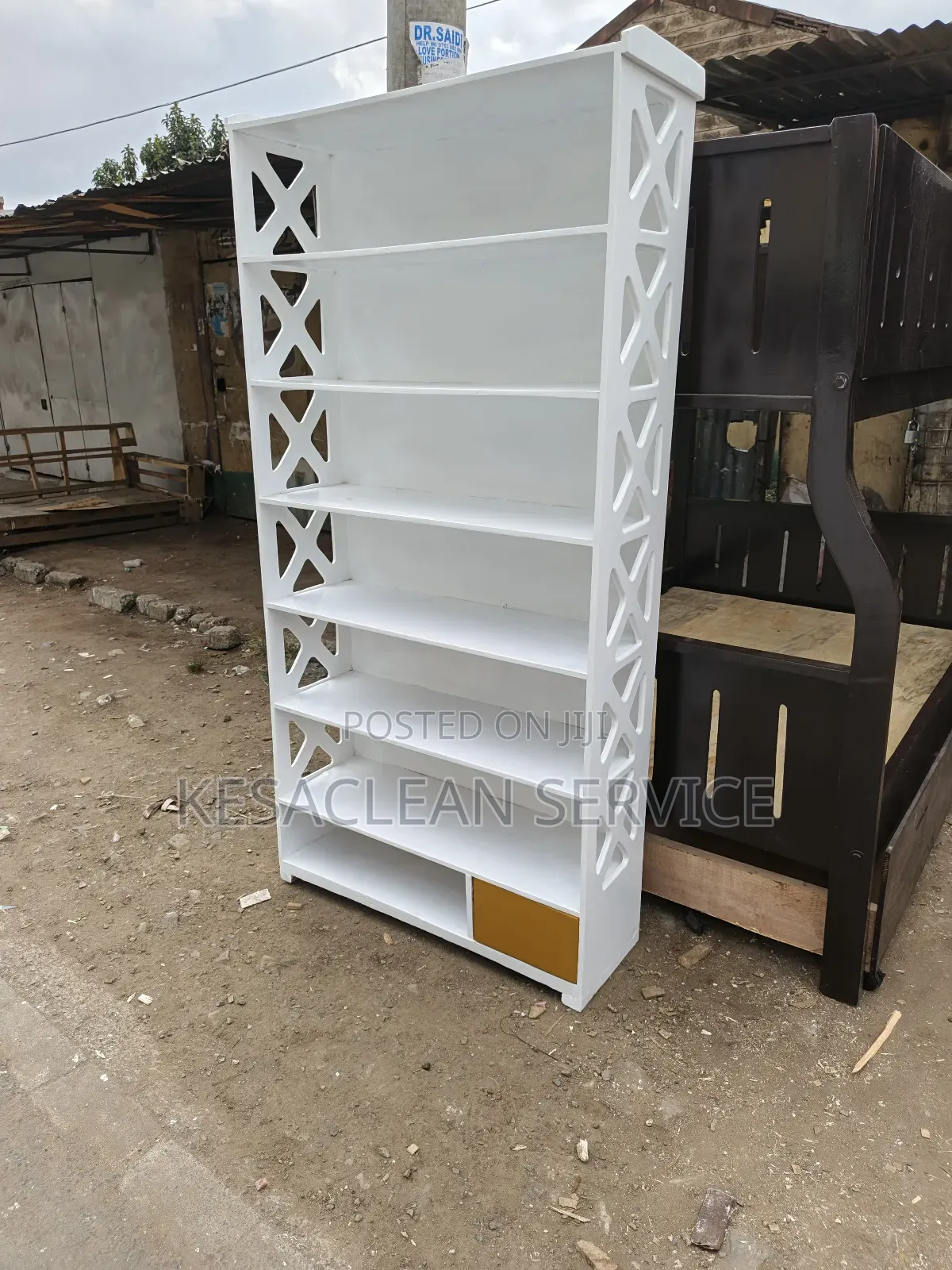 Shoerack / Bookshelves