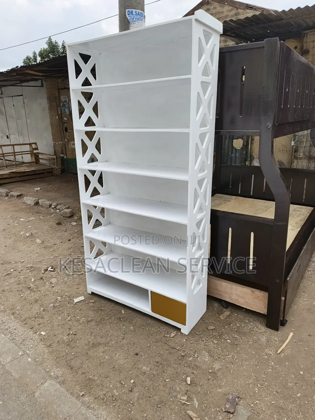 Shoerack / Bookshelves