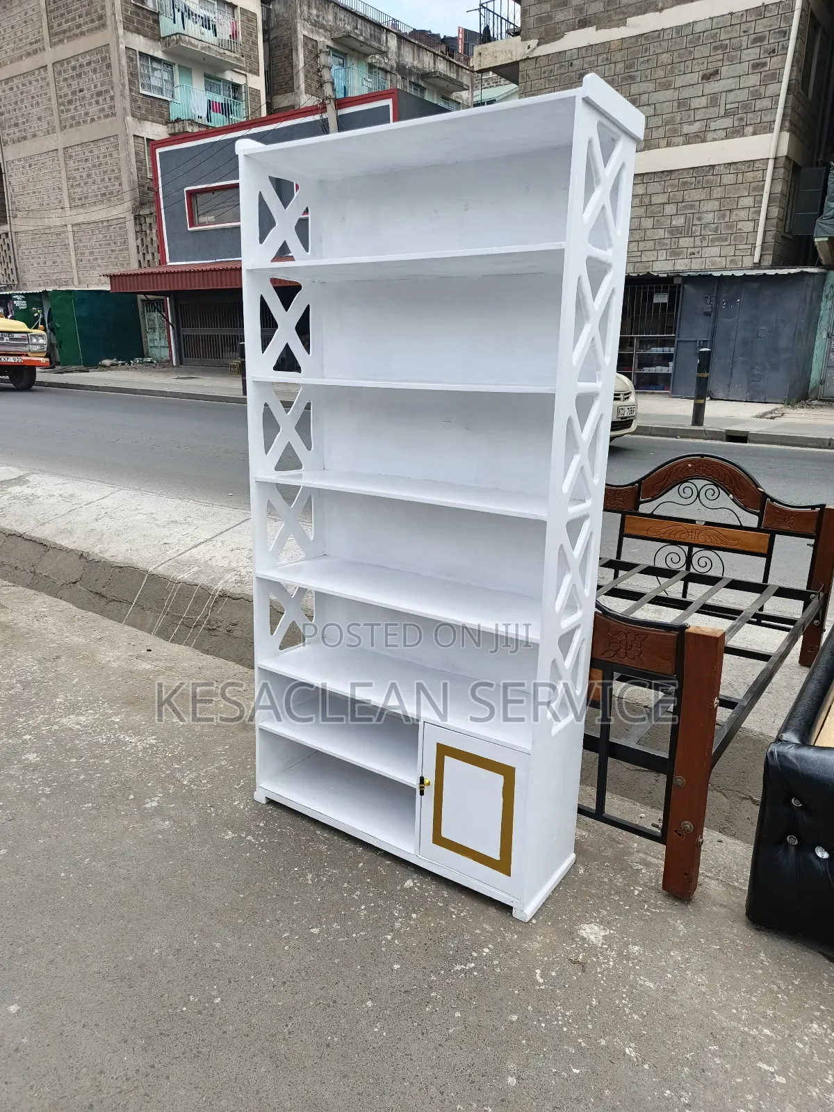 Shoerack / Bookshelves