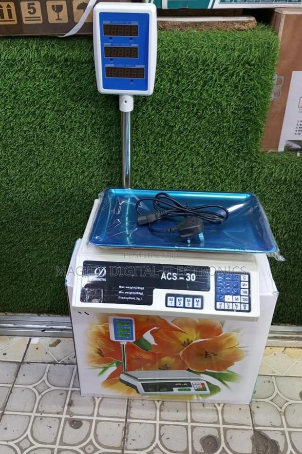 Electronic Weighing Scale With Handle - main view