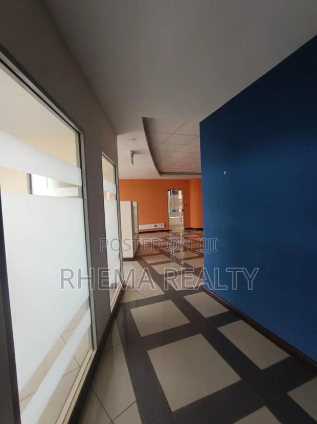 Office Space to Let - thumbnail 11