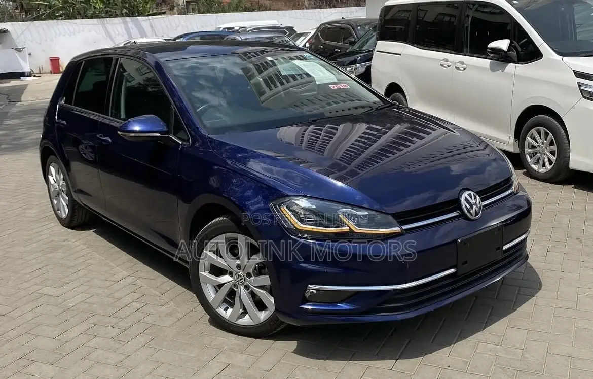 Volkswagen Golf TSI S FWD 2018 Blue
