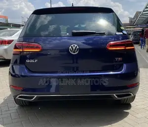 Volkswagen Golf TSI S FWD 2018 Blue