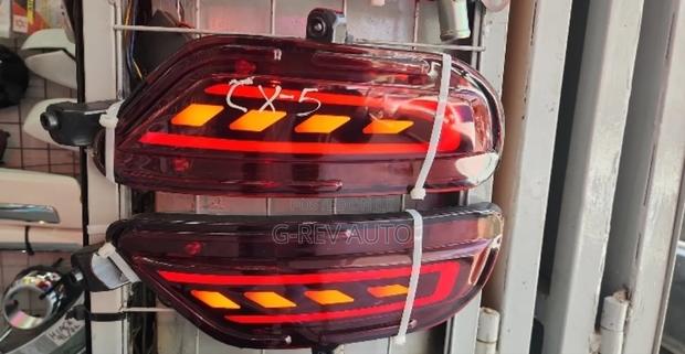 Mazda Cx5 2018 Rear Bumper Led Reflectors.