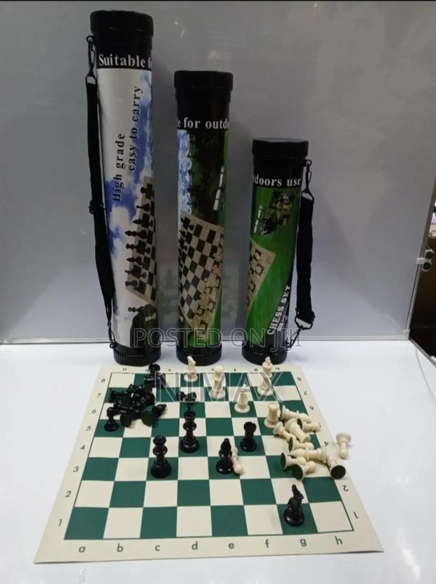Chess Mat Canvas With Portable Tube - thumbnail 3