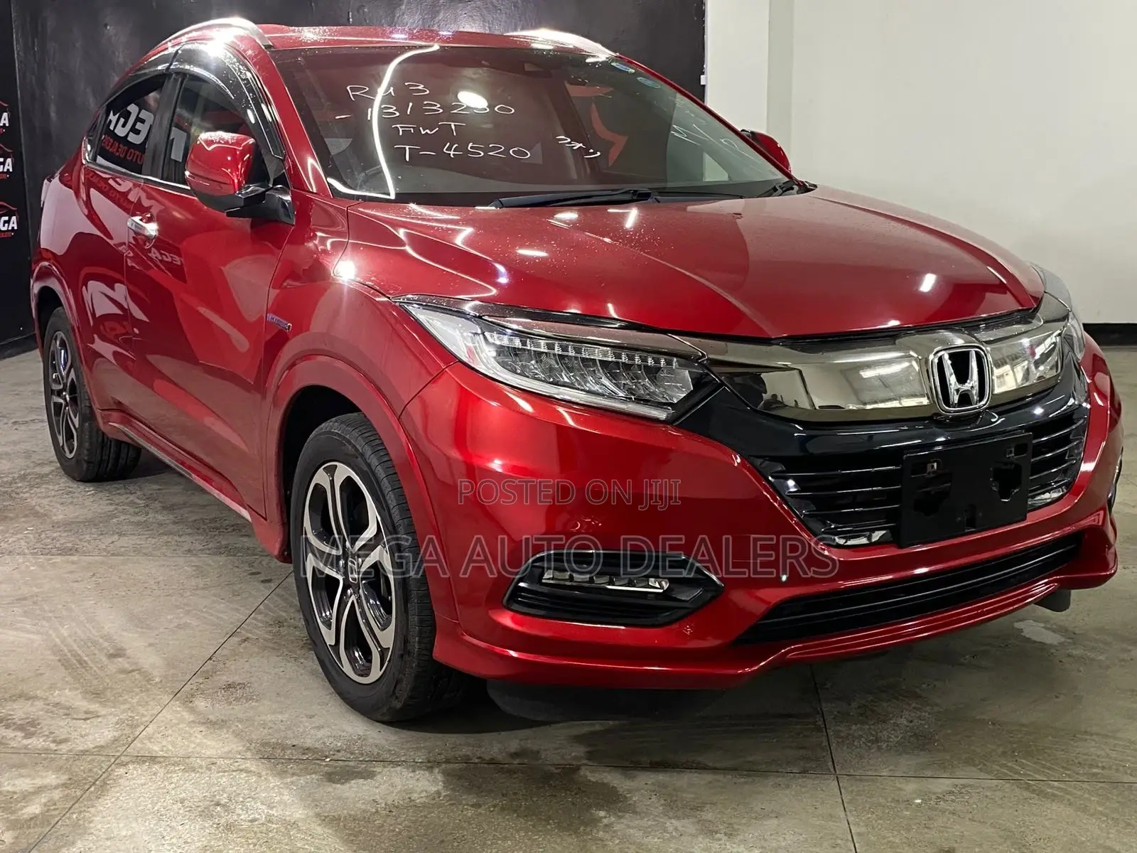 Honda Vezel 2018 Red