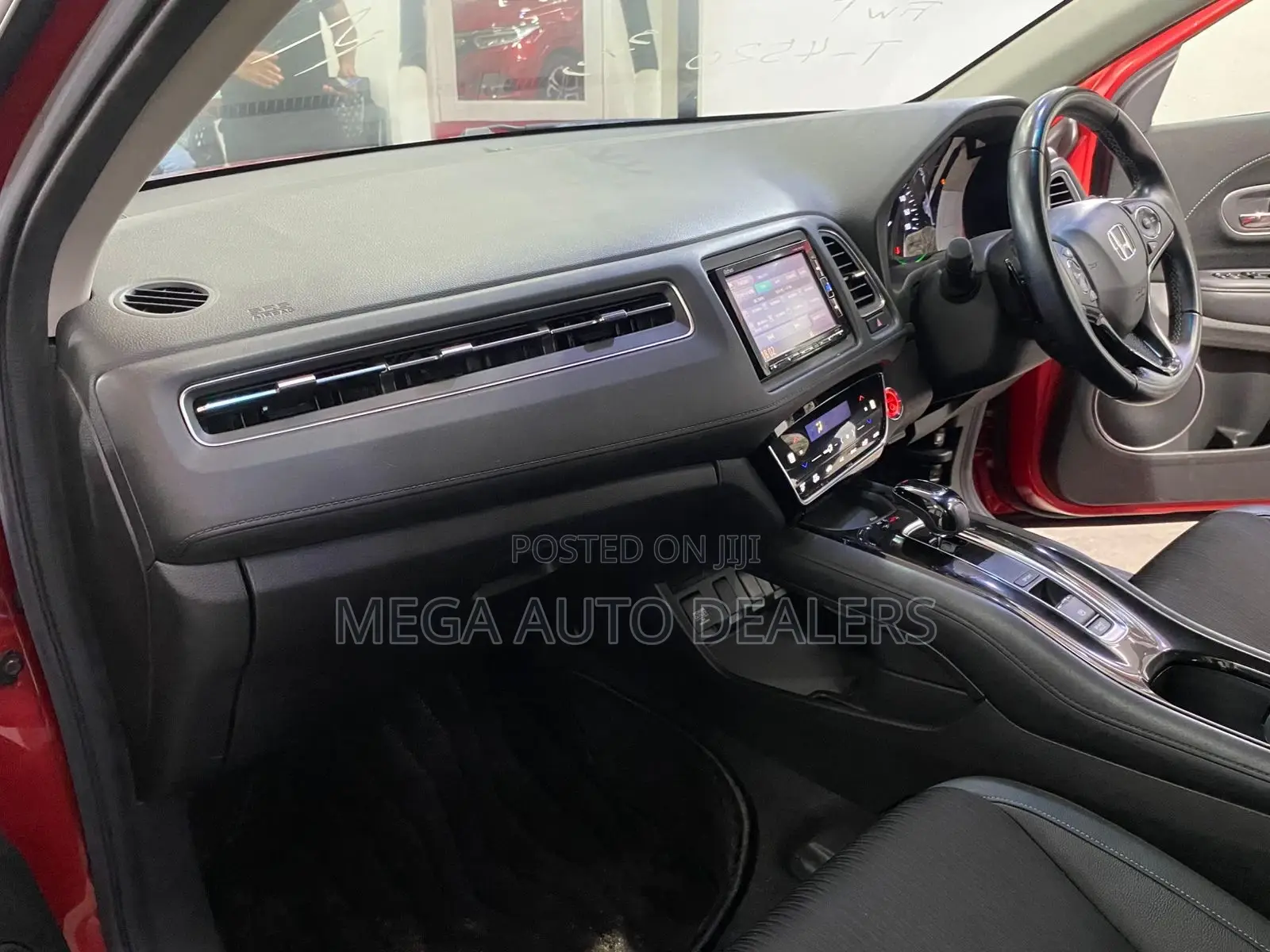 Honda Vezel 2018 Red