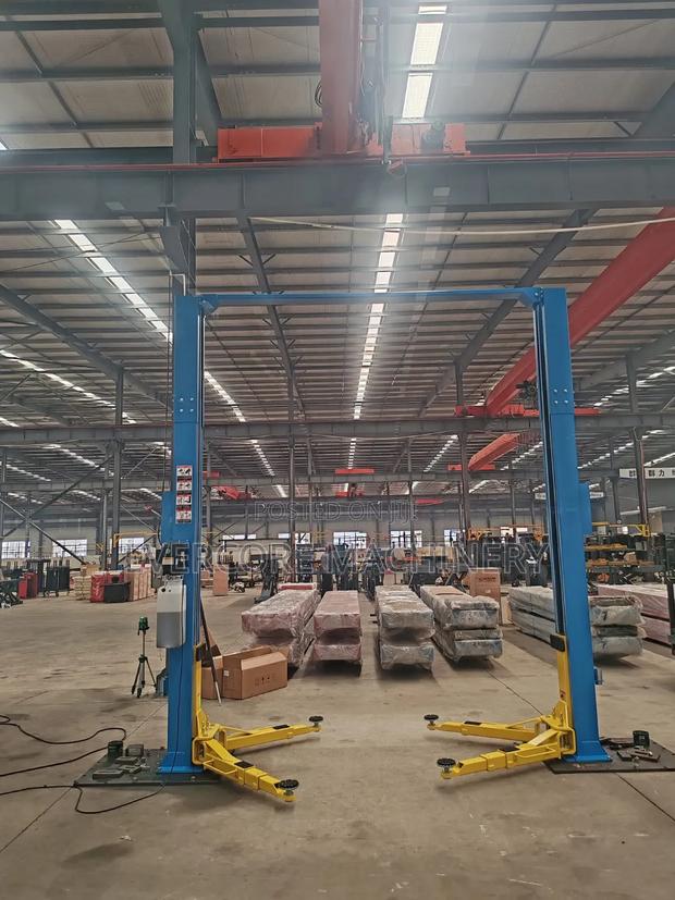 Commercial Two Post Carlift 4tonne Fully Electro-hydraulic - main view