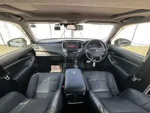 Toyota Crown 2019 Black