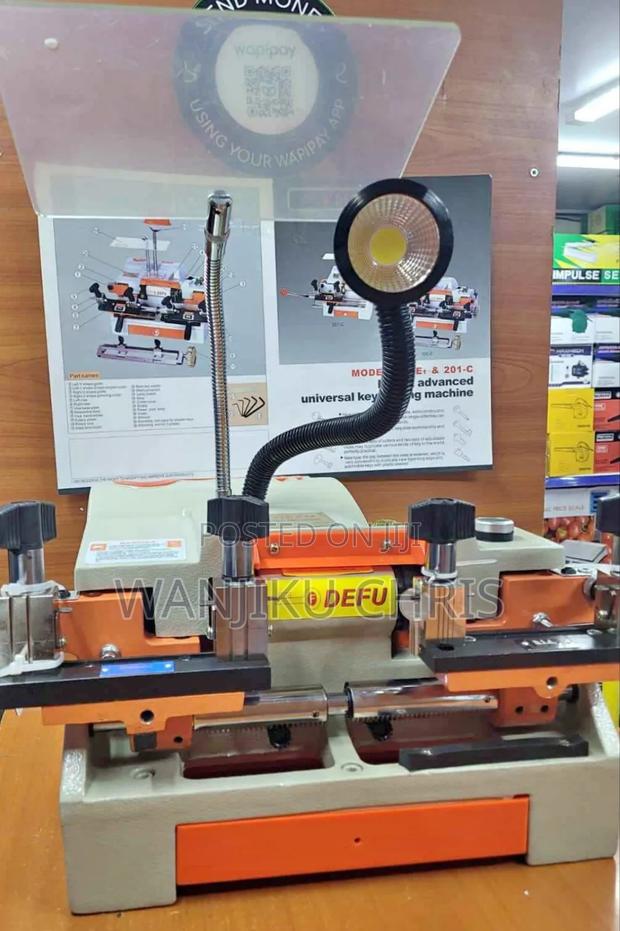 Defu Key Cutting Machine/Key Duplicating Machine - main view