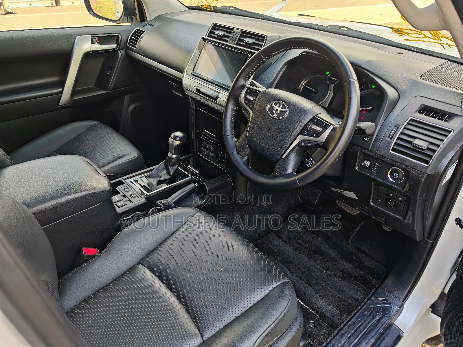 Toyota Land Cruiser Prado 2.8 2021 White