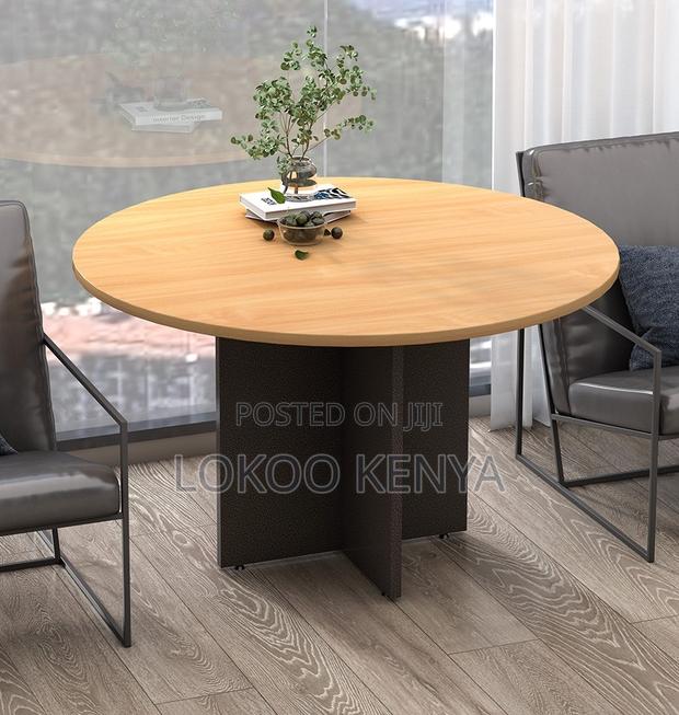 Dining Table; Round Shaped Living Room Customized Wooden Dining Table