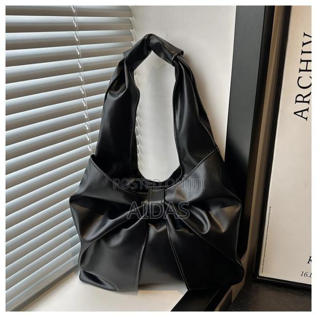Luxe Bow Shoulder Beautiful Women's Bag - main view