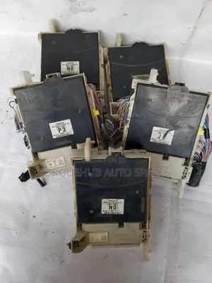 Toyota Vitz 2012 Fusebox