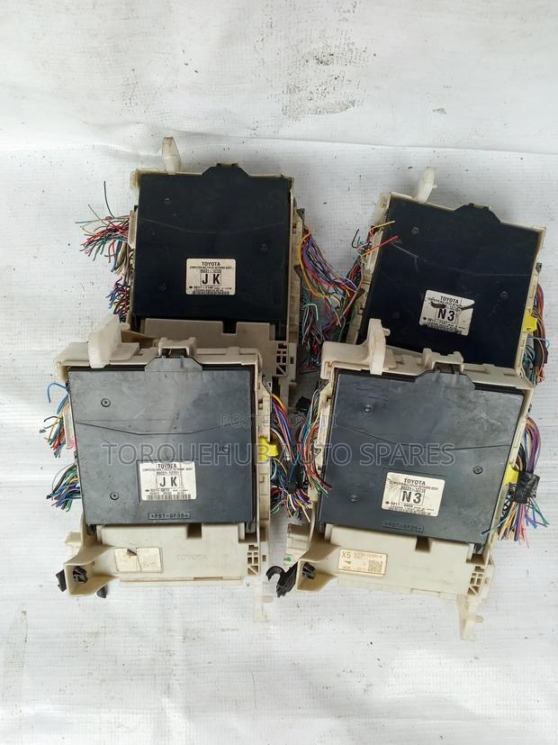 Toyota Corolla 2013 Fusebox