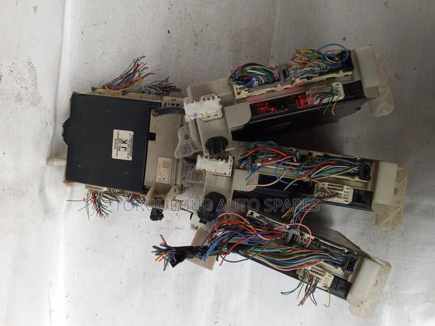 Toyota Corolla 2013 Fusebox - thumbnail 2