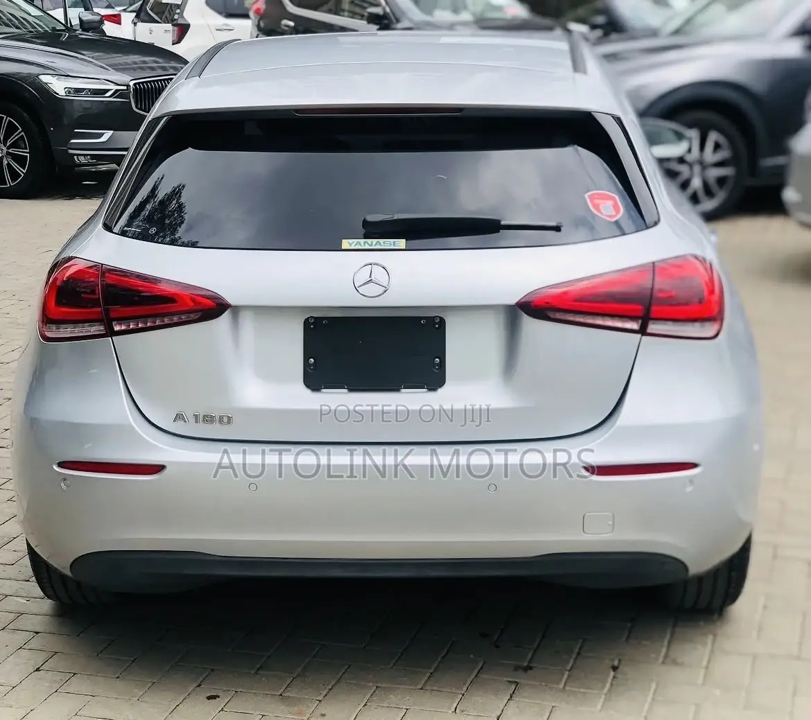 Mercedes-Benz A-Class 2019 Silver