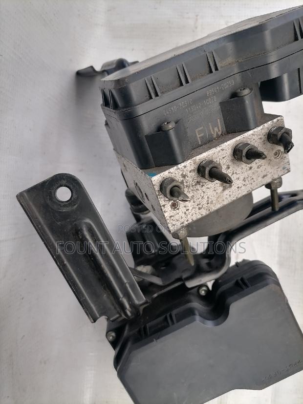 A.B.S Pump Toyota Premio - thumbnail 2