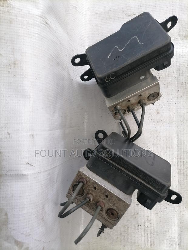 A.B.S Pump Toyota Hilux Vigo - thumbnail 2