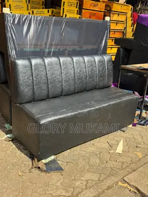 Restaurant And Bar 5ft Couch