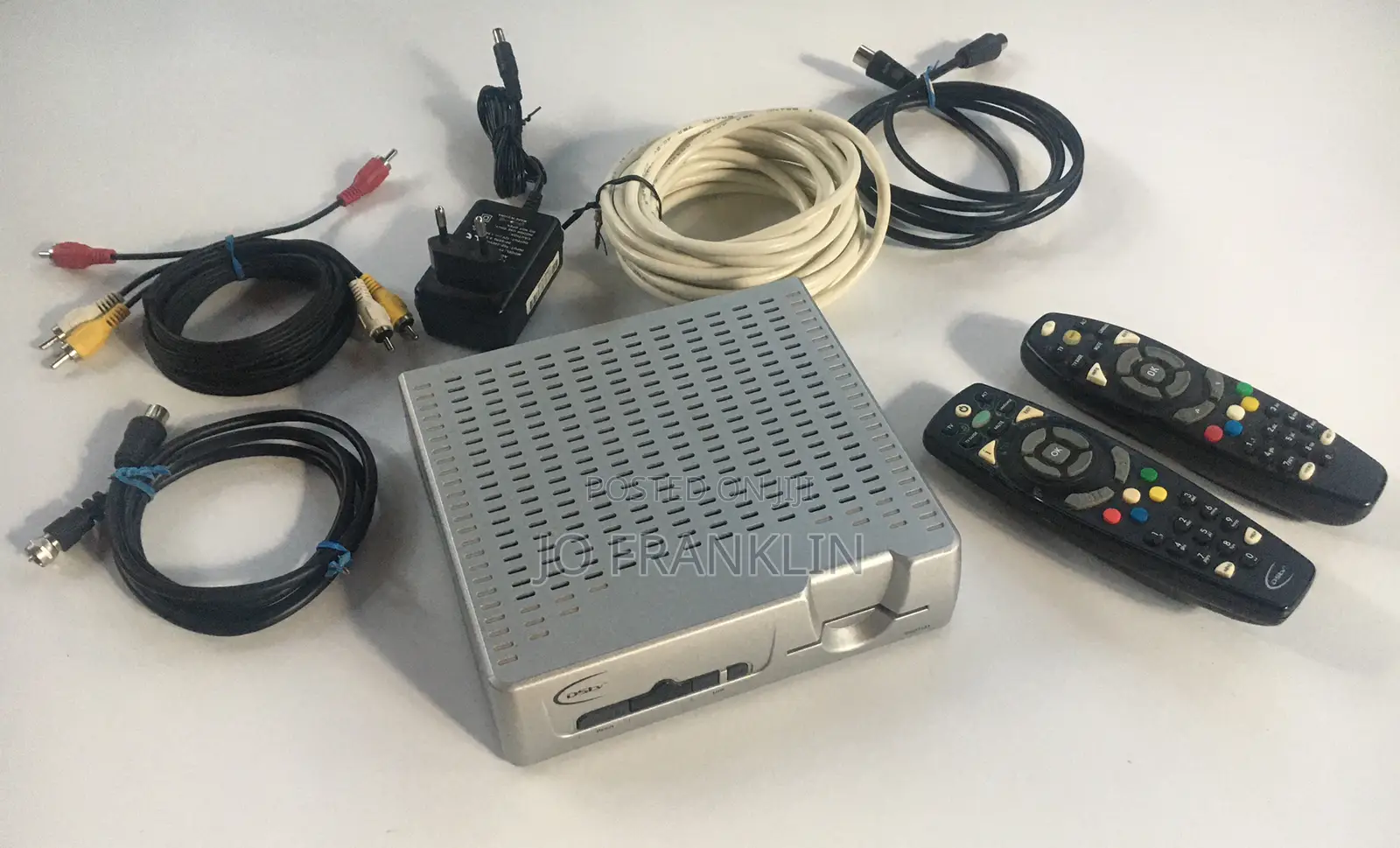 For Sale: DSTV Decoder DSD 1131 Complete Set