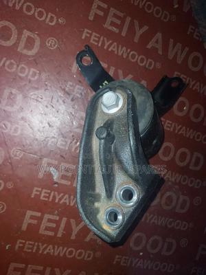 Engine Mount Toyota Spade - main view