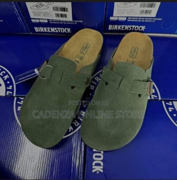 Clogs Restocked 
Quality
Sizes:40_45 (Big Fit) - thumbnail 2
