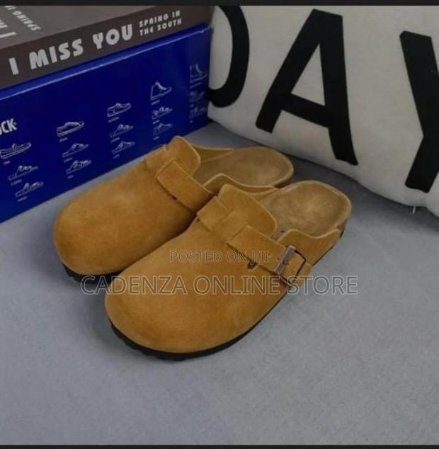 Clogs Restocked 
Quality
Sizes:40_45 (Big Fit) - thumbnail 4