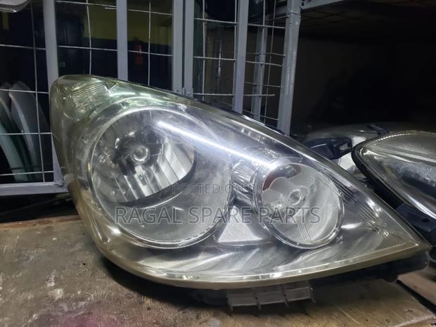 Nissan Note 2008 Headlight